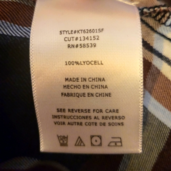 Button down soft flannel - Picture 4 of 5